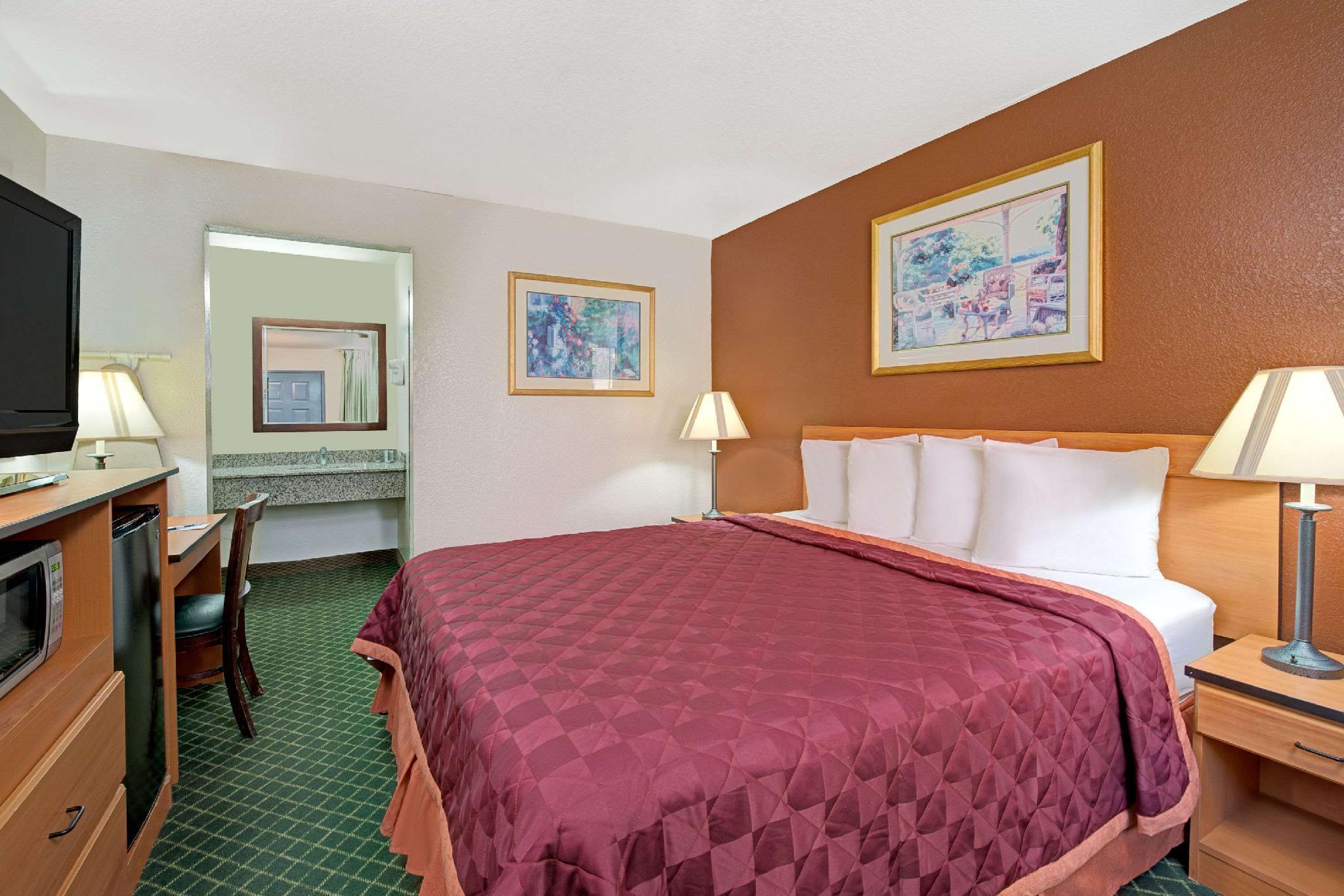 Travelodge Sacramento/Rancho Cordova Exterior photo